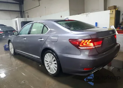 2017 Lexus Ls 460 z USA, uszkodzony, nr VIN JTHCL5EF5H5028856